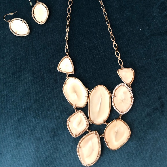 White Stella & Dot vintage necklace & earring set - Picture 1 of 1